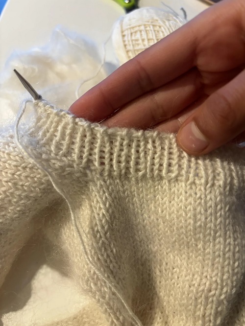How to Bind Off Knitting 2