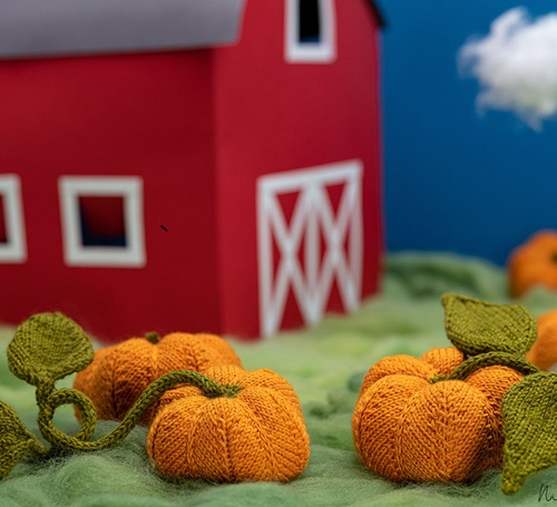 Knitted pumpkin pattern