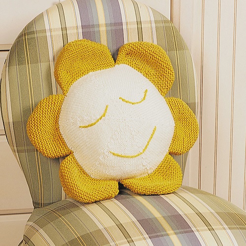 Daisy Pillow 
