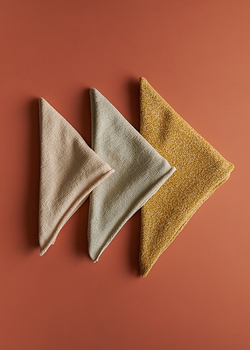 yellow Knitted bandana free patterns