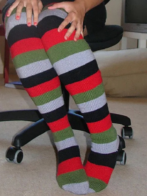 Knitted long socks free patterns 3