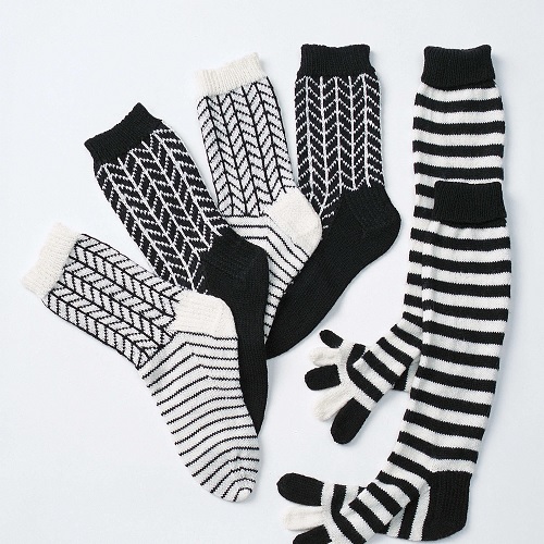 Knit Graphic Chevrons