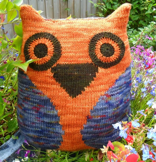 Owly cushion
