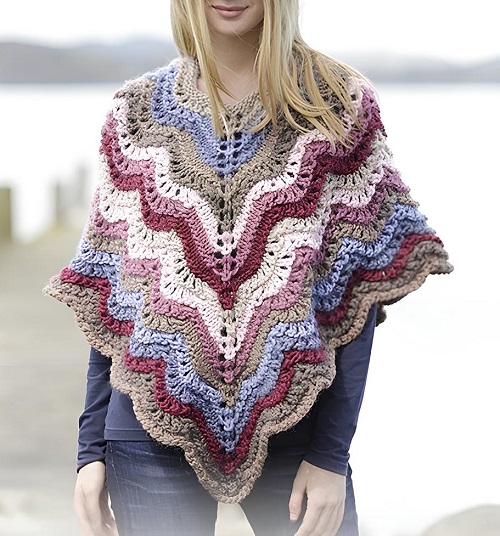 Trending Knitted poncho 3