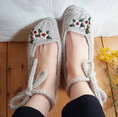 DIY knitted ladies slippers 2