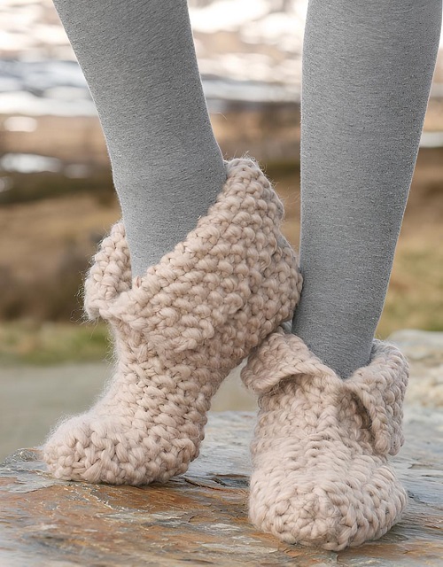 DIY knitted ladies slippers 1