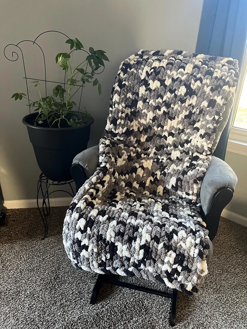 Knitted chunky blanket 5