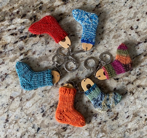 knitted keychain 1