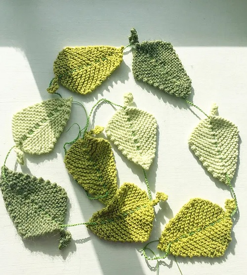 Spring leaf garland