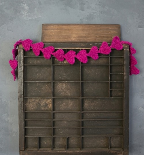 easy-knit-heart-garland-knitting-pattern