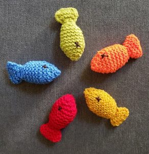 10 Knitted Fish Free Patterns - Knit-Knit