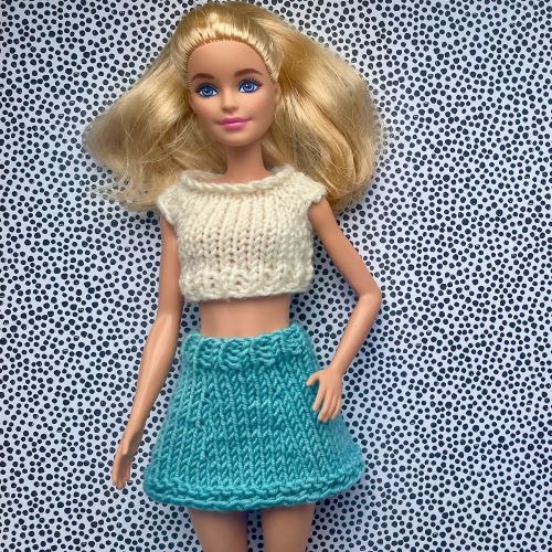 Knitted barbie outfit 2