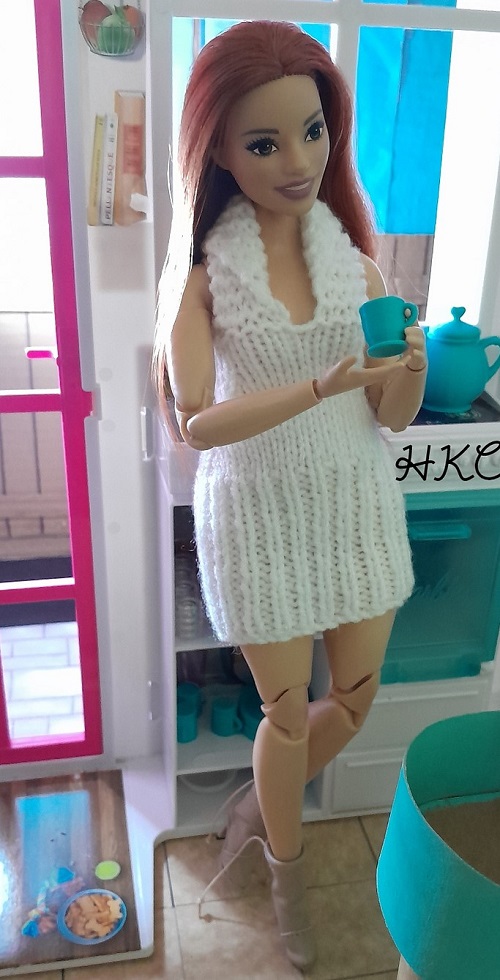 Knitted barbie outfit 4