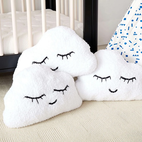 bernat-head-in-the-clouds-knit-pillow