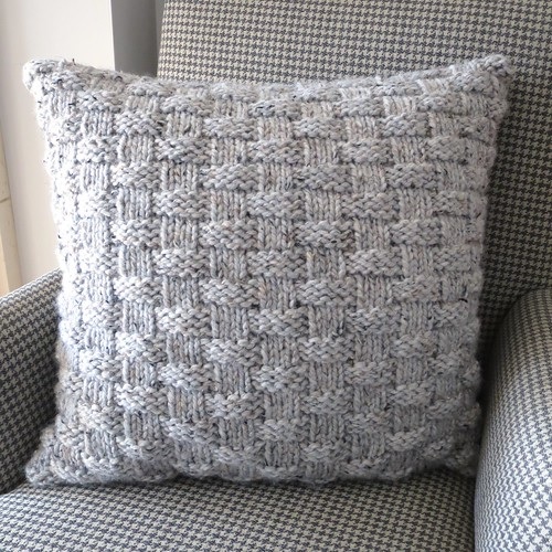knit basket-weave-pillow