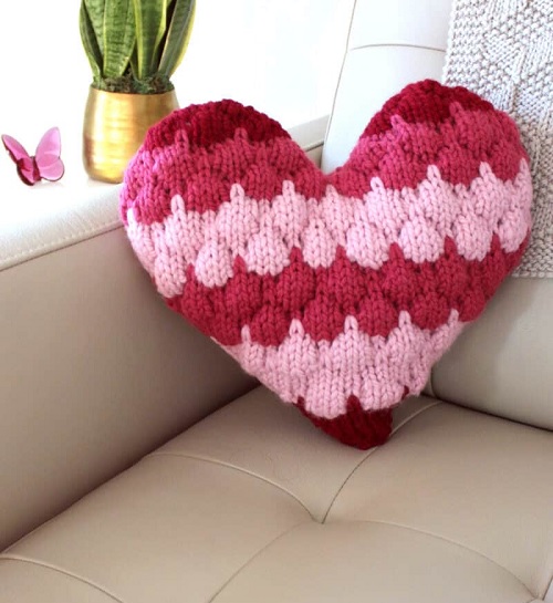 bubble-heart-pillow
