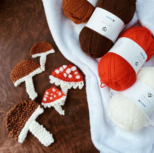 knitted Toadstool mushroom 11