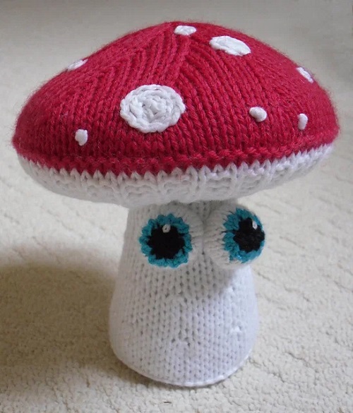 knitted Toadstool mushroom 9