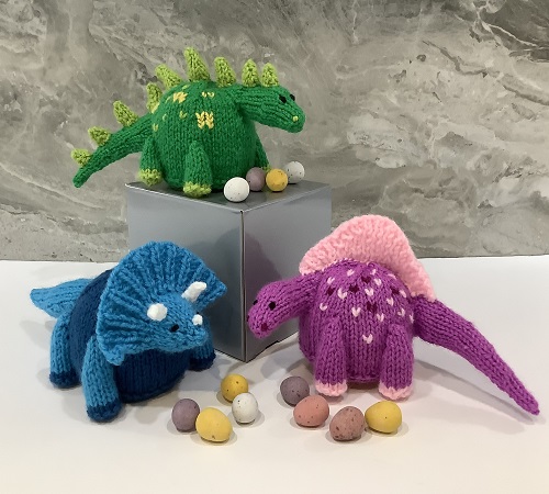 Knitted easy dinosaur 2