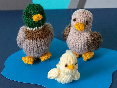 10 Farm Animal Free Knitting Patterns - Knit-Knit