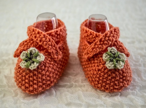 knitted Floral baby booties 3