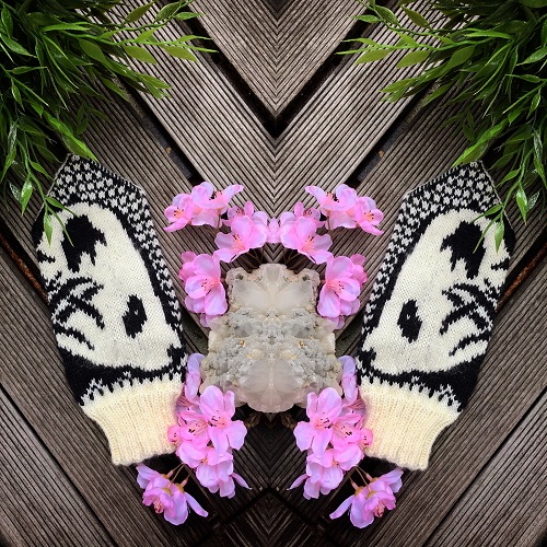 Knitted panda 8
