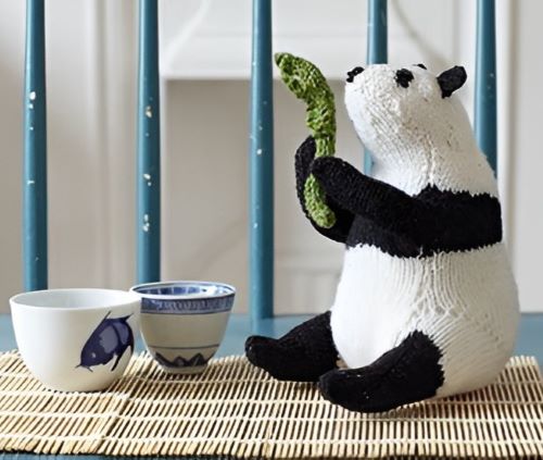Knitted panda 9