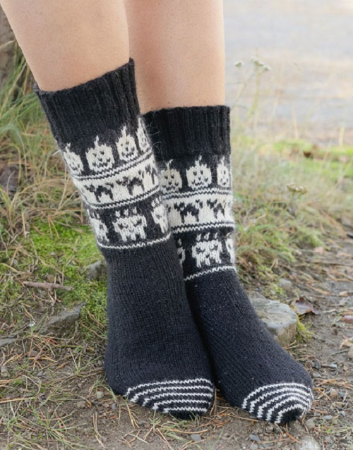 knitted ghost socks 2