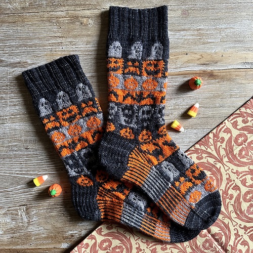 knitted halloween socks free pattern 3