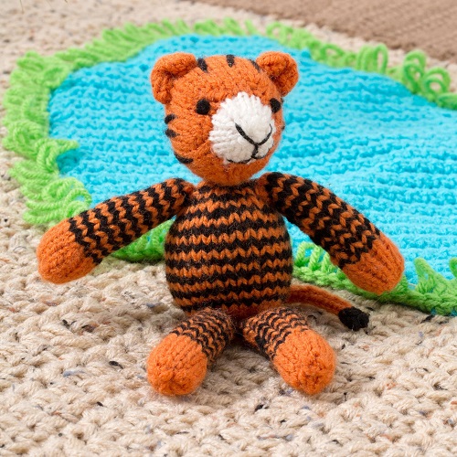 Cute Knitted Plush Animal Free Pattern 1
