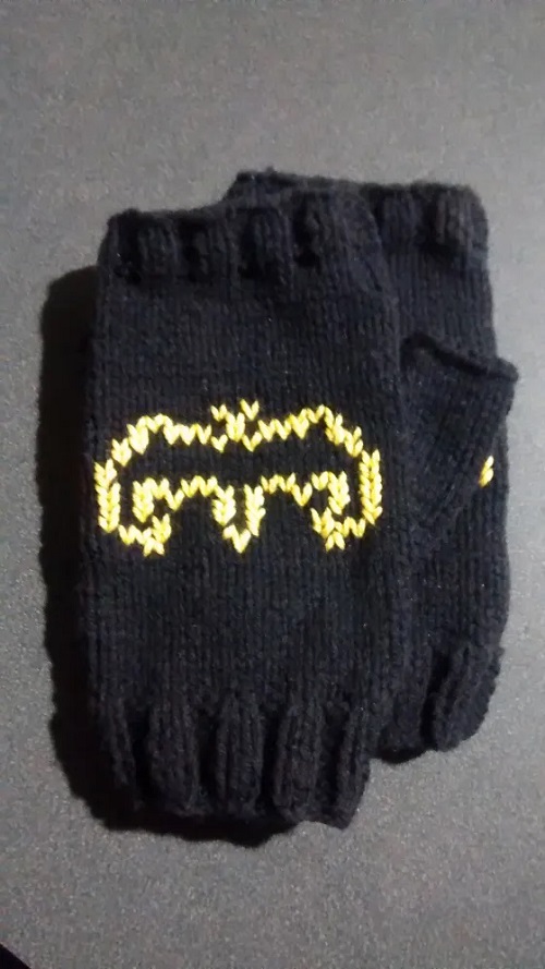 Knitting Batman toy Pattern 3
