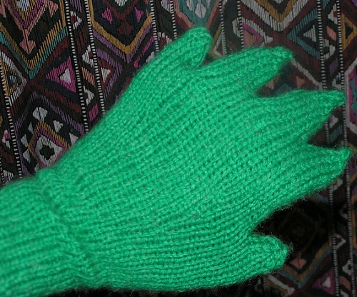 knitting Mittens 3