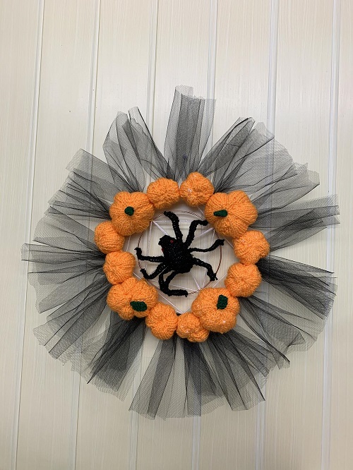Knitted Halloween Wreath 3