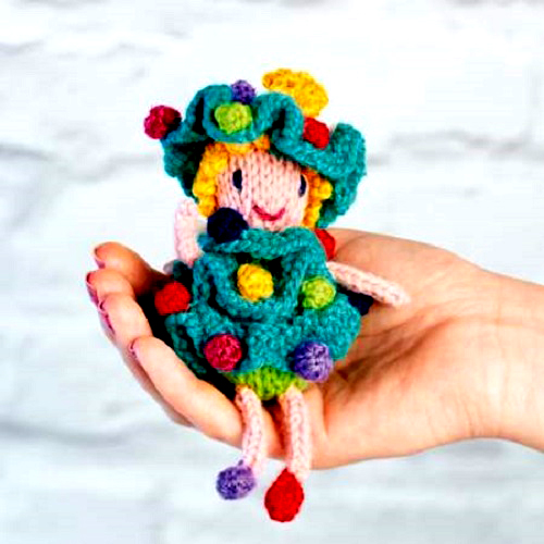 Knitted Christmas Tree Doll 1