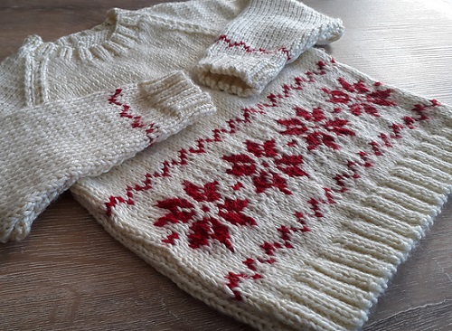 Knitted Snowflake sweater for christmas 3