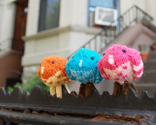 Knitted bird free pattern 2