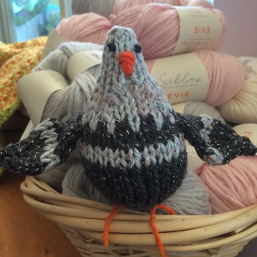 Knitted bird free pattern 3