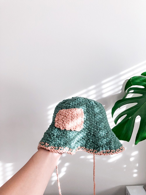 Knitting women Hat Free Patterns