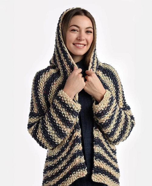 Hooded women Cardigan Knitting Pattern 4