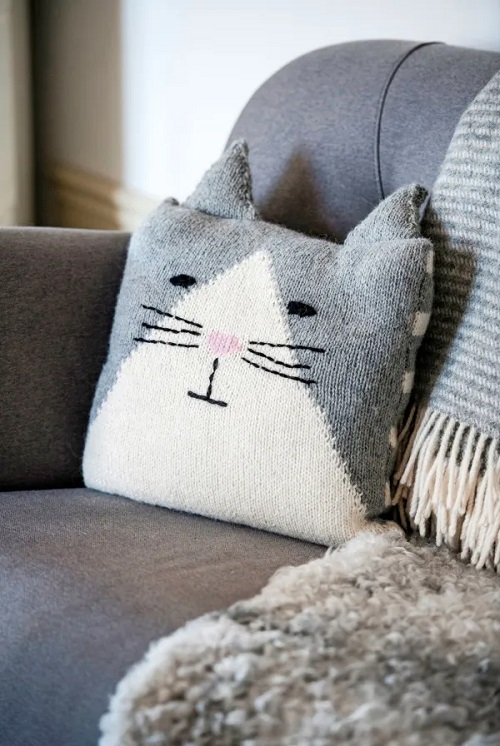 Knitted animal Pillow Free Patterns 3