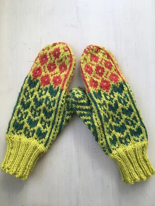 Knitted Poppy Wearable Pattern 2