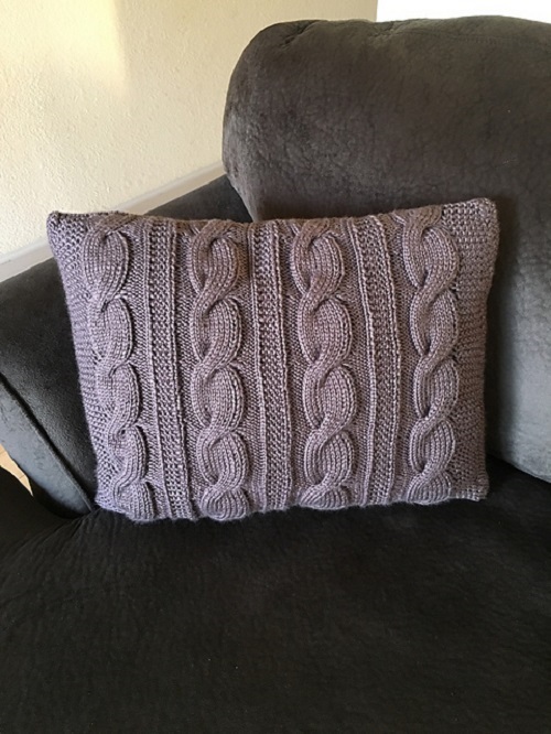 knitting Celtic Aran Pillow 5