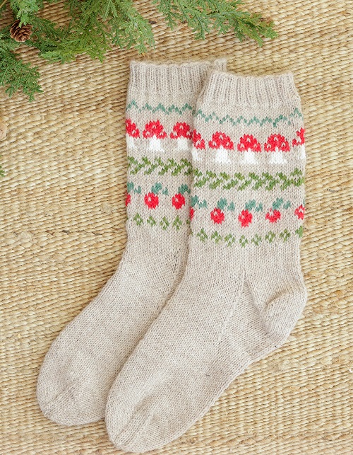 Knitting Festive Socks Free Pattern