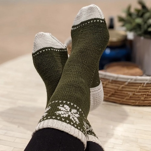 Knitting Festive Socks Free Pattern 2